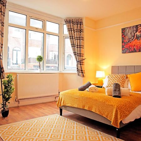 شقة Private Bliss Near Luton Station المظهر الخارجي الصورة